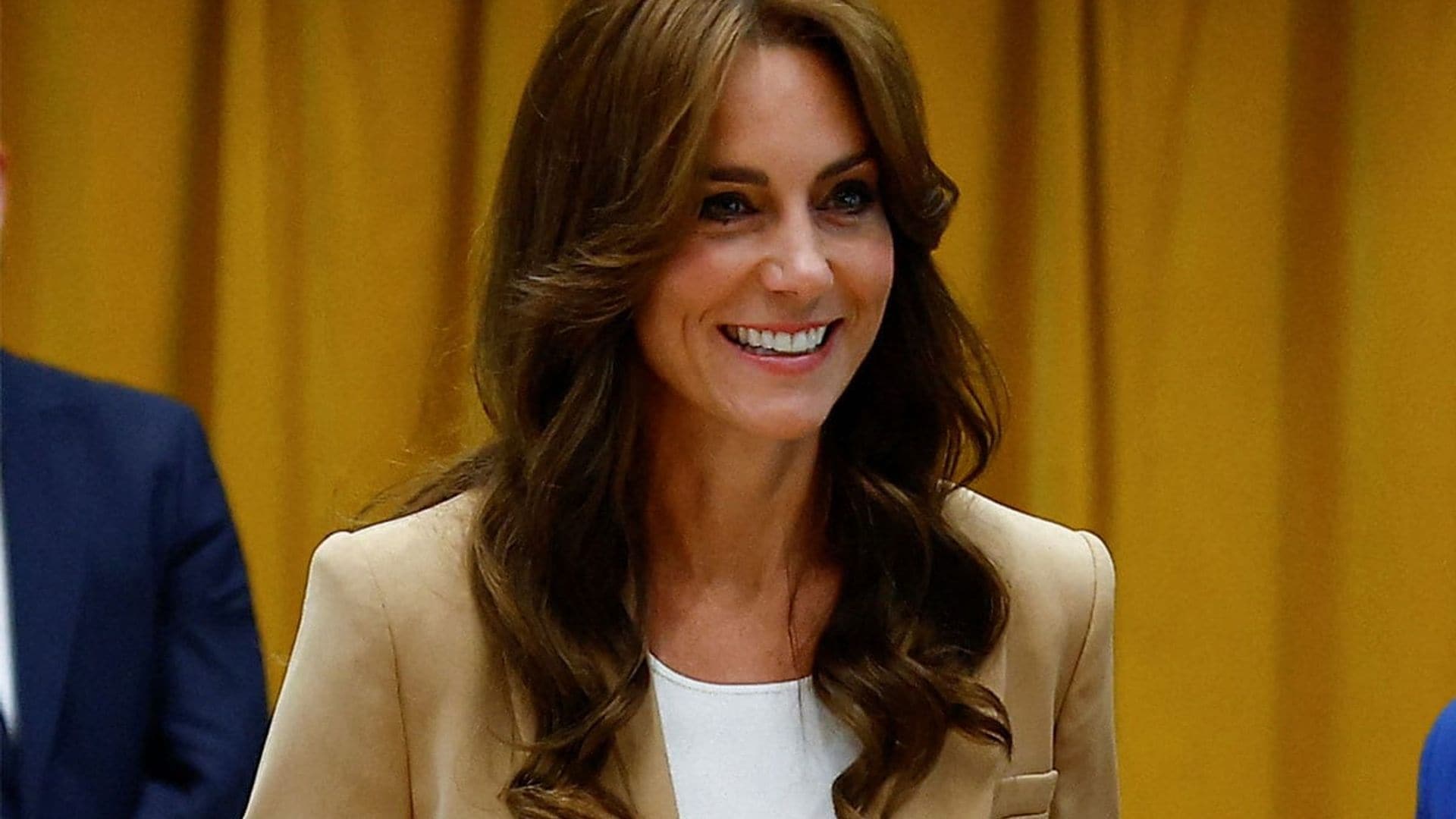 Un nuevo día, un nuevo traje que se suma a la colección de Kate