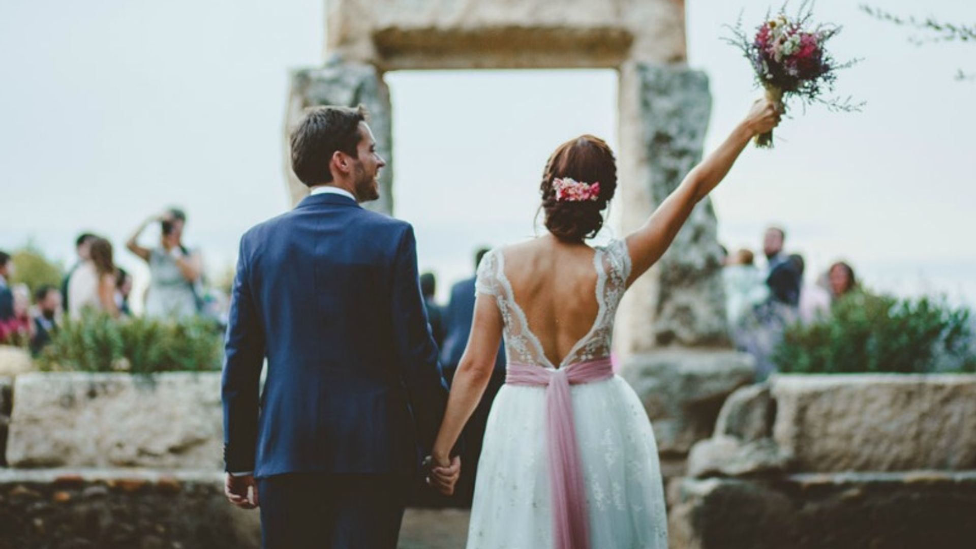 La boda de inspiración asturiana de Noelia y Ales