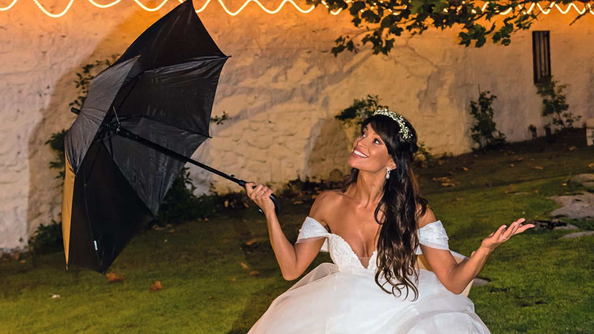 El incidente que podría haber acabado en tragedia o cómo Sonia Ferrer fue la novia mojada y más afortunada