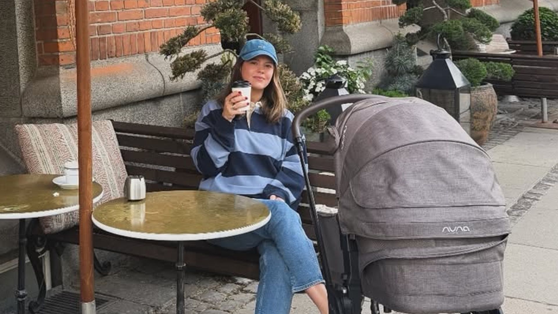 Simona, el bebé de Isabelle Junot, conoce a su bis