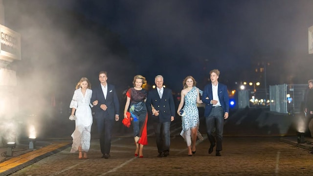 La Familia Real de Bélgica en el Parc du Cinquantenaire el 21 de julio de 2025 celebrando la Fiesta Nacional de Bélgica
