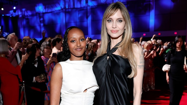 Angelina Jolie muestra su apoyo a su hija Zahara en un evento en Alabama