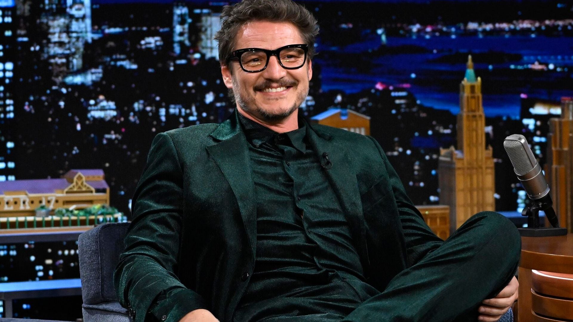 ¿Con quién está saliendo Pedro Pascal? Echemos un vistazo a su vida amorosa
