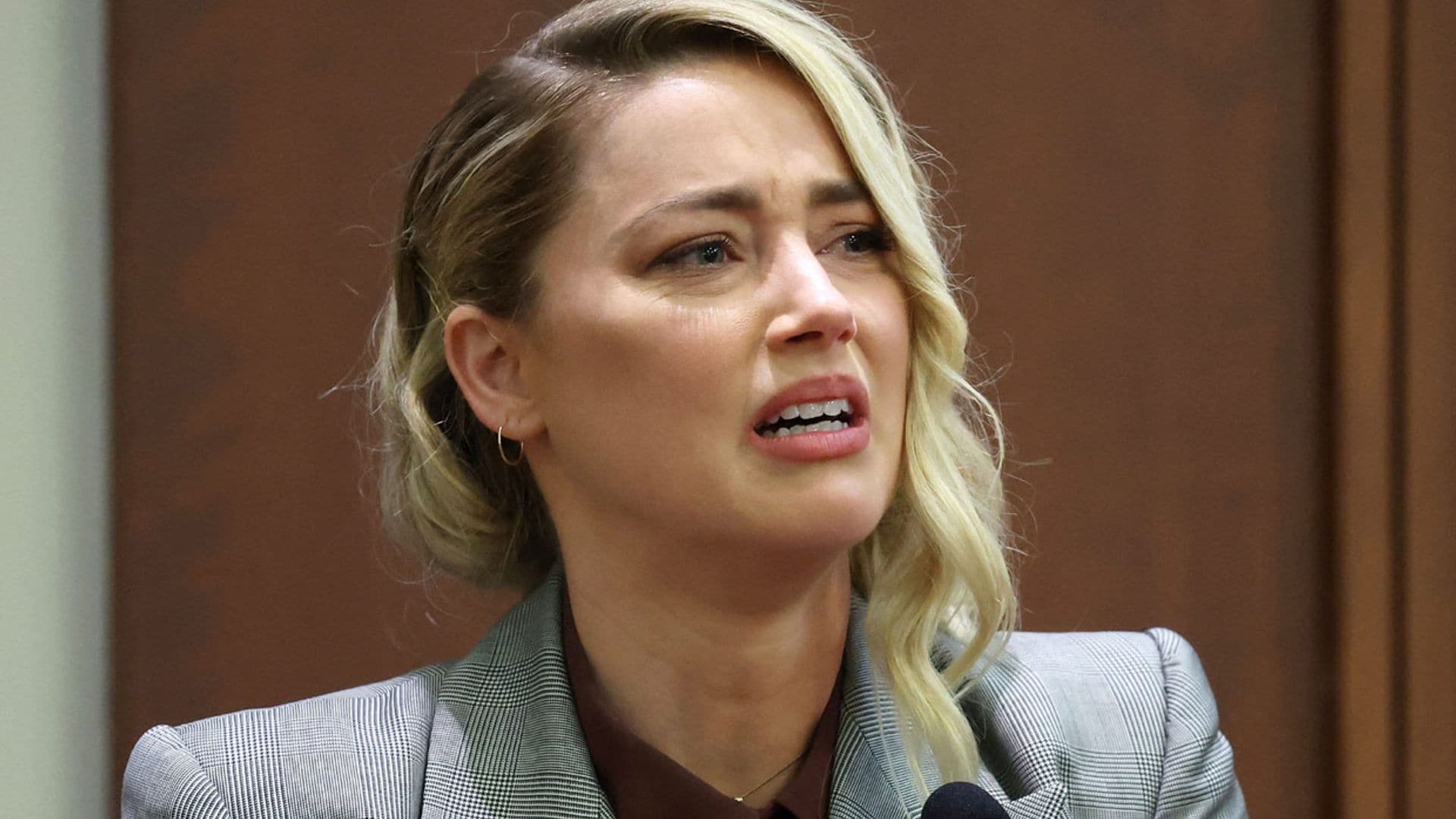 Amber Heard se derrumba ante el juez: 'Me acosan, humillan y amenazan todos los días'
