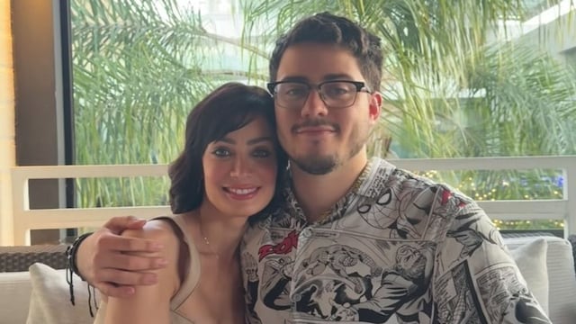 Dayanara Torres y su hijo Cristian Muñiz.