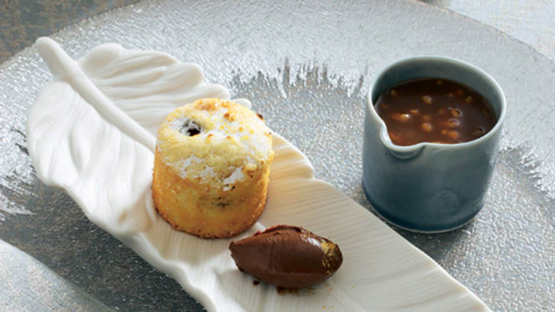 'Clafoutis' con cerezas, ganache de chocolate negro y toffee de frutos secos