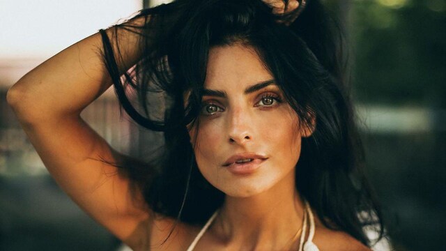 aislinn derbez