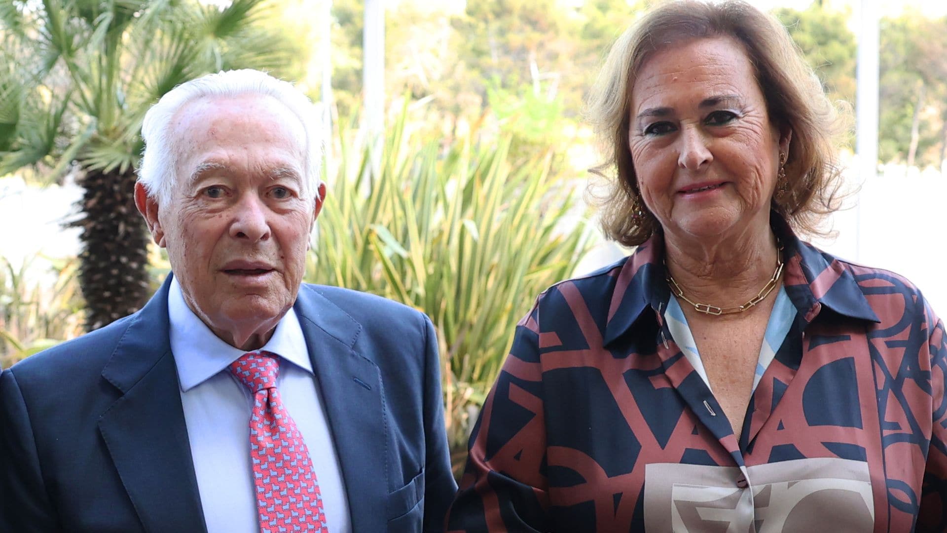Carmen Tello nos cuenta cómo está Curro Romero tras ser ingresado de nuevo: 'Llevo 10 días de susto'