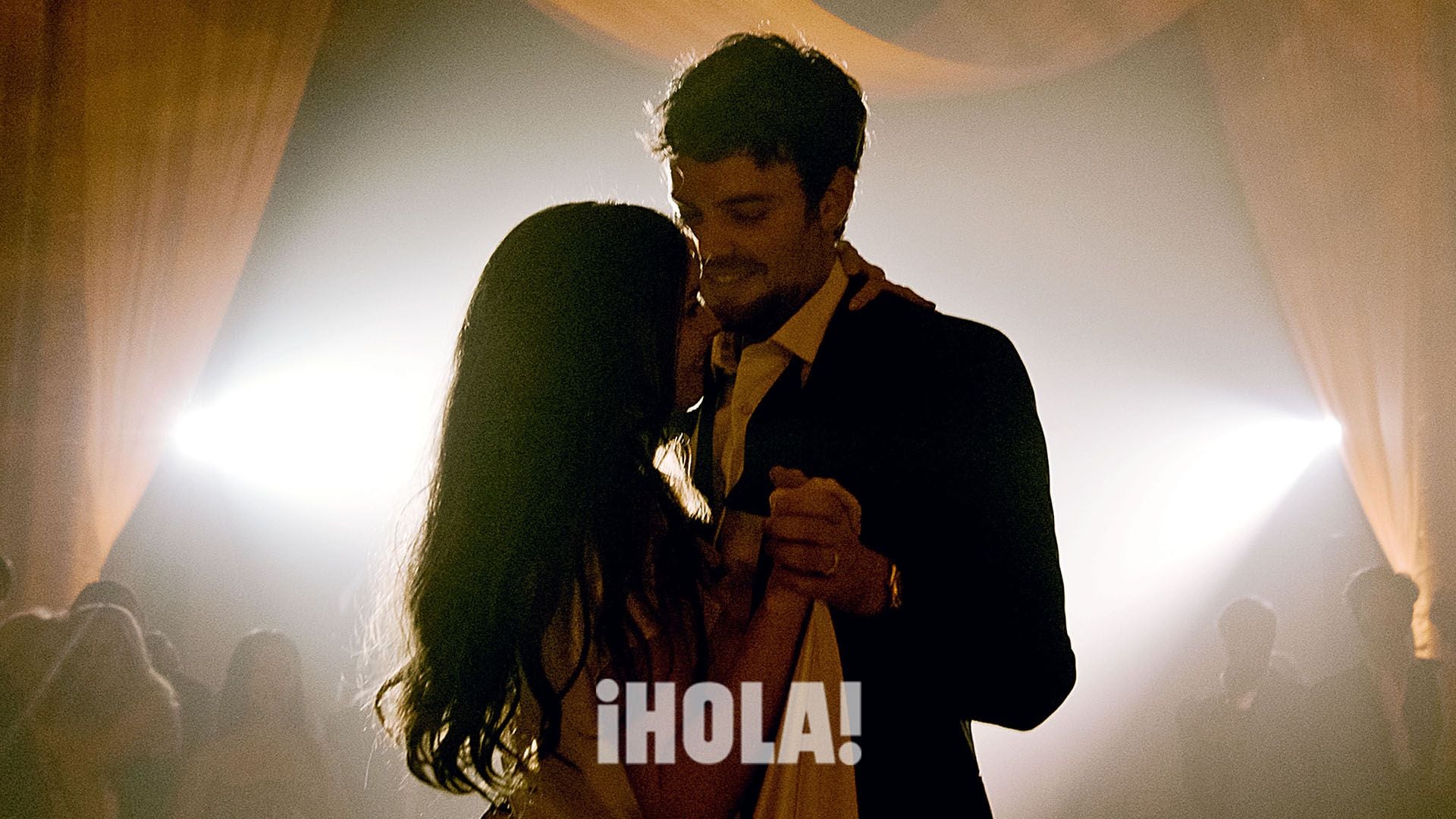 Stella Banderas, bailando con Alex