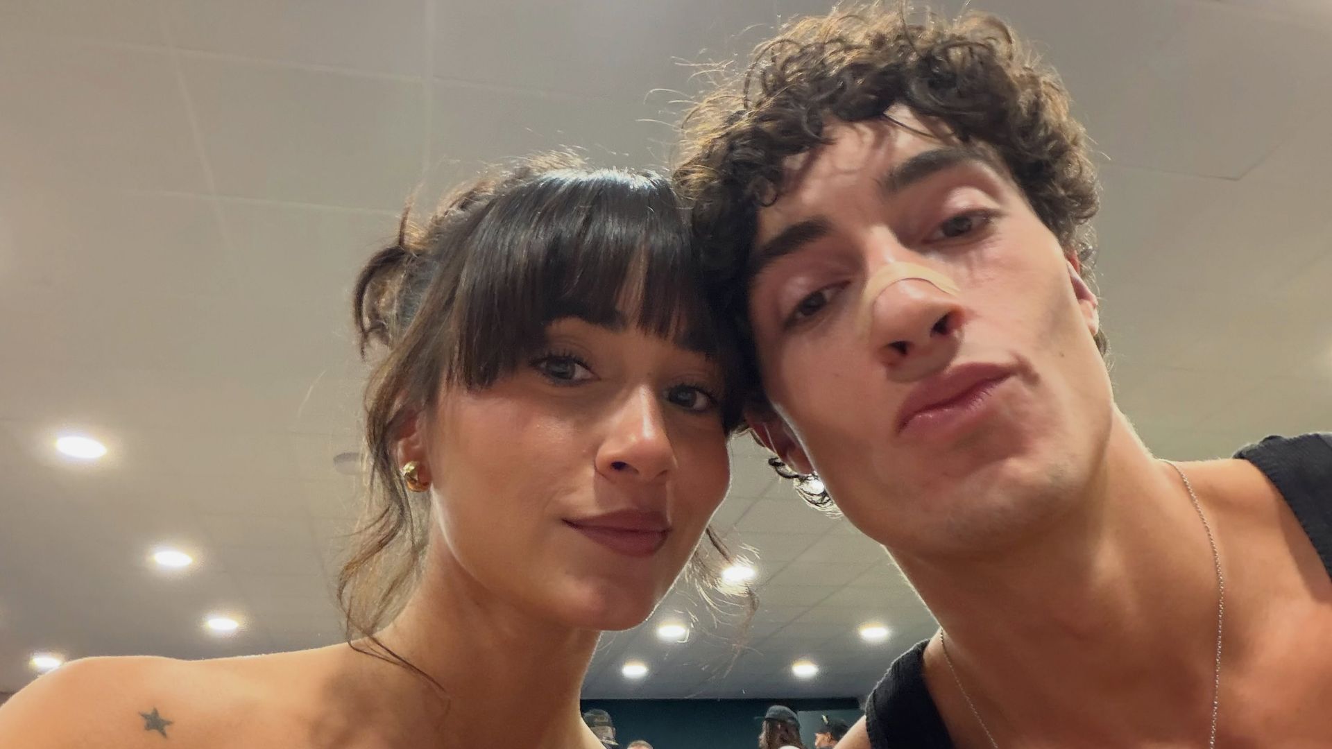 Aitana le desea toda la suerte del mundo a su novio Plex