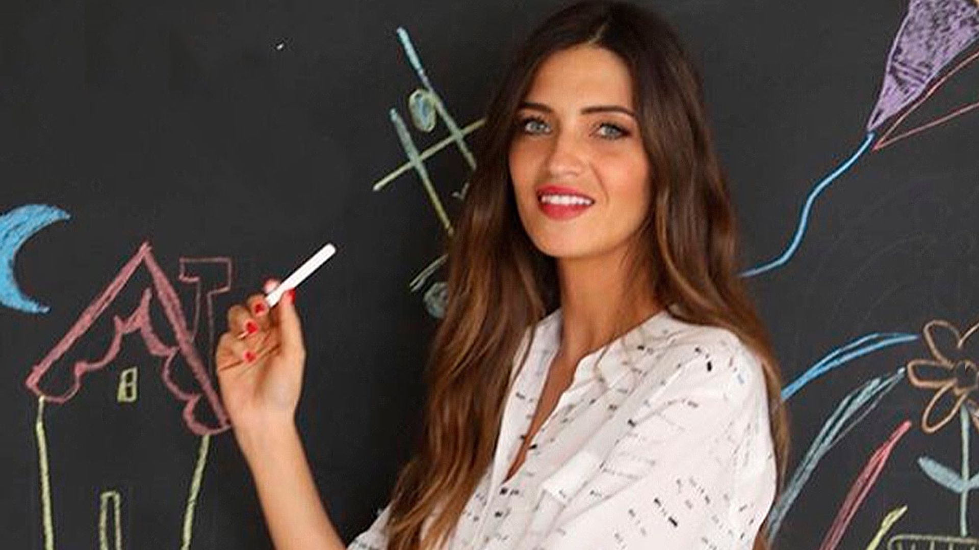 Sara Carbonero muestra el 'planning' de su cole en casa