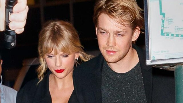 taylor swift junto a su novio joe alwyn agarrados de la mano