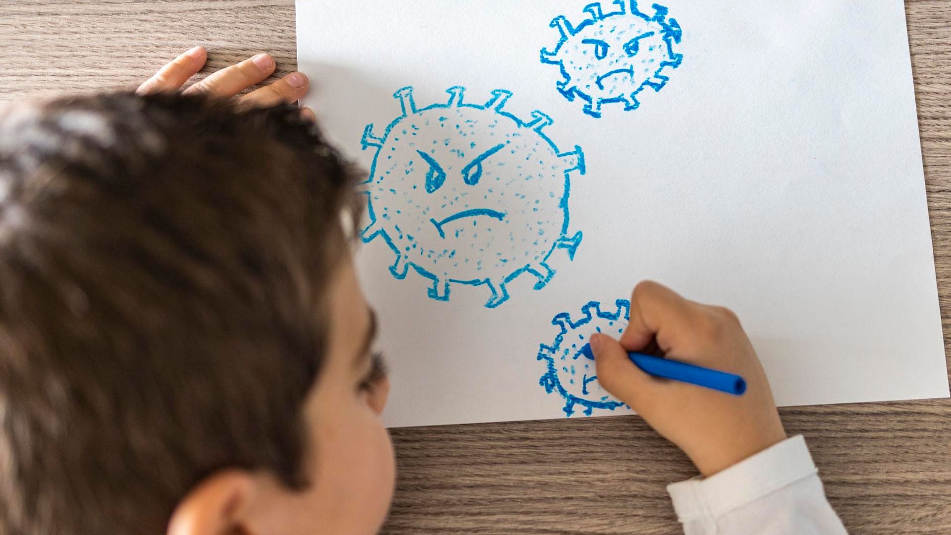 Ahora, la COVID-19 impacta más en niños y adolescentes