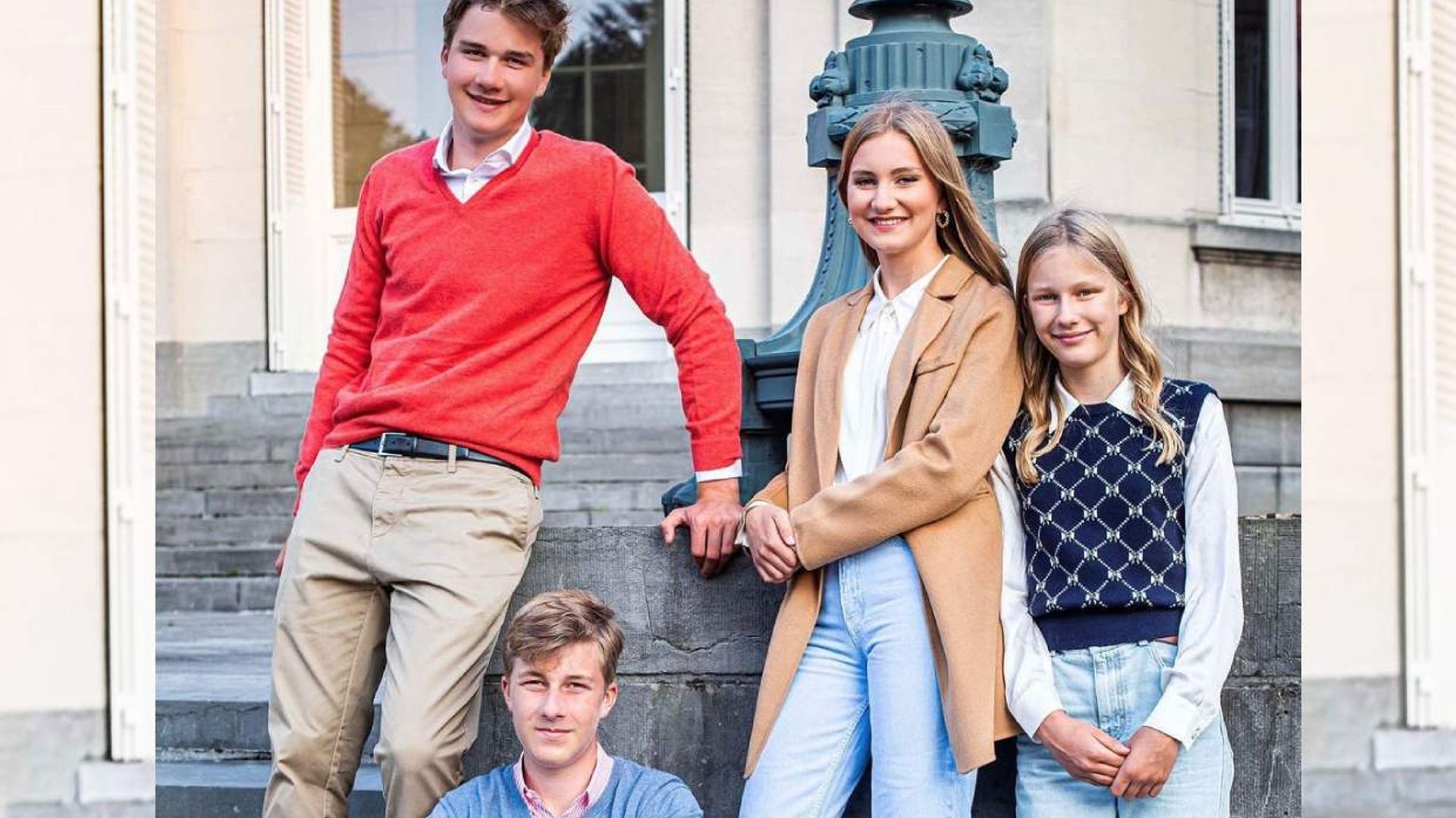 Muy cambiados y conjuntados: Elisabeth de Bélgica se despide de sus hermanos antes de irse a la universidad