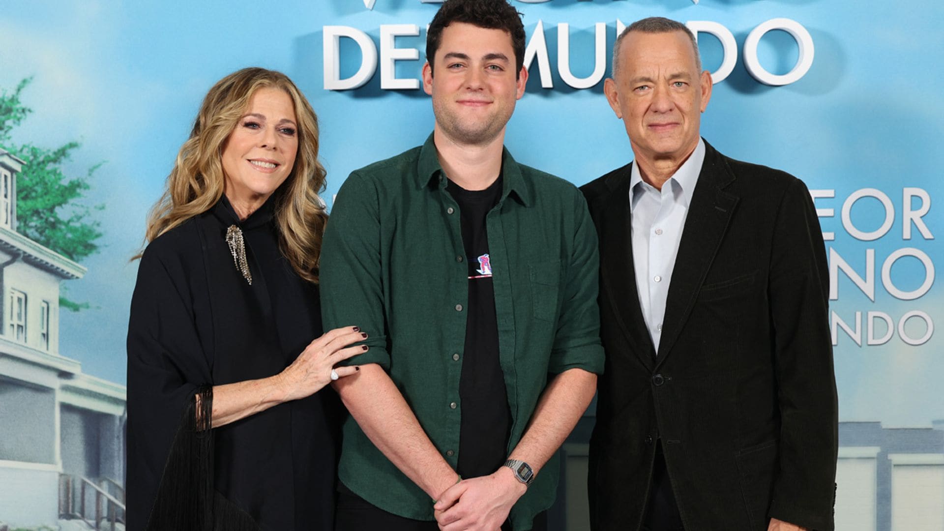 Tom Hanks disfruta de España con su mujer y su hijo Truman, que a sus 26 años debuta como actor