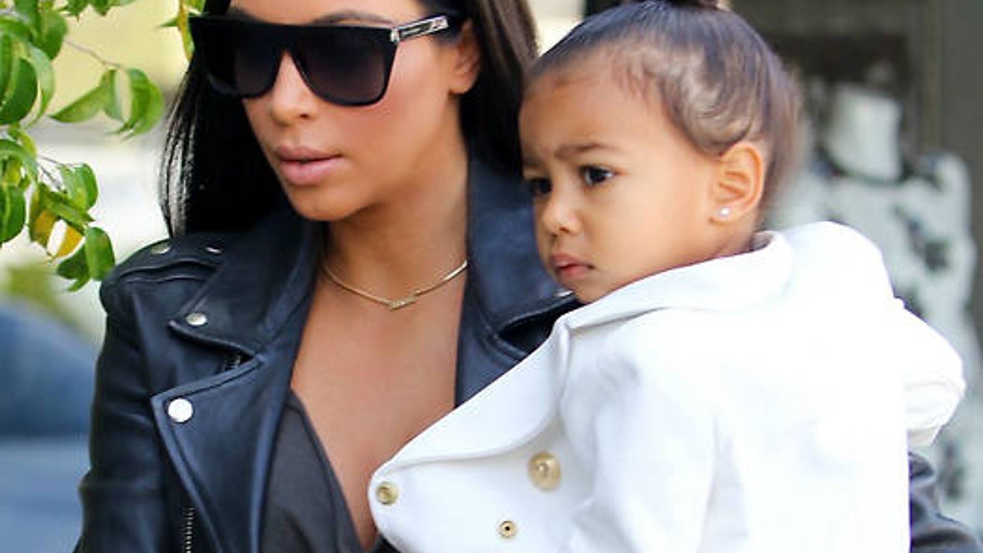 Kim Kardashian y Kanye West recurren a un viente de alquiler para tener su tercer hijo