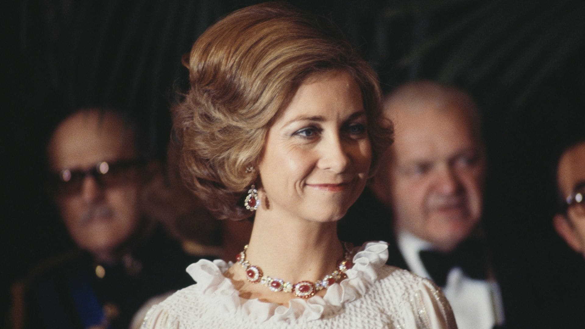 Por qué la reina Sofía nunca cambia de look según los expertos: "Su peinado tiene un componente emocional"