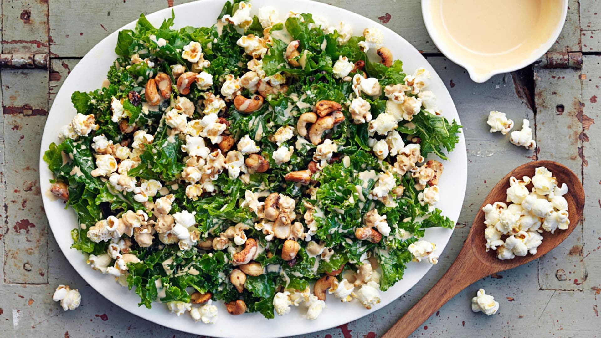 Palomitas: el ingrediente (saludable) que dará un toque diferente a tus ensaladas