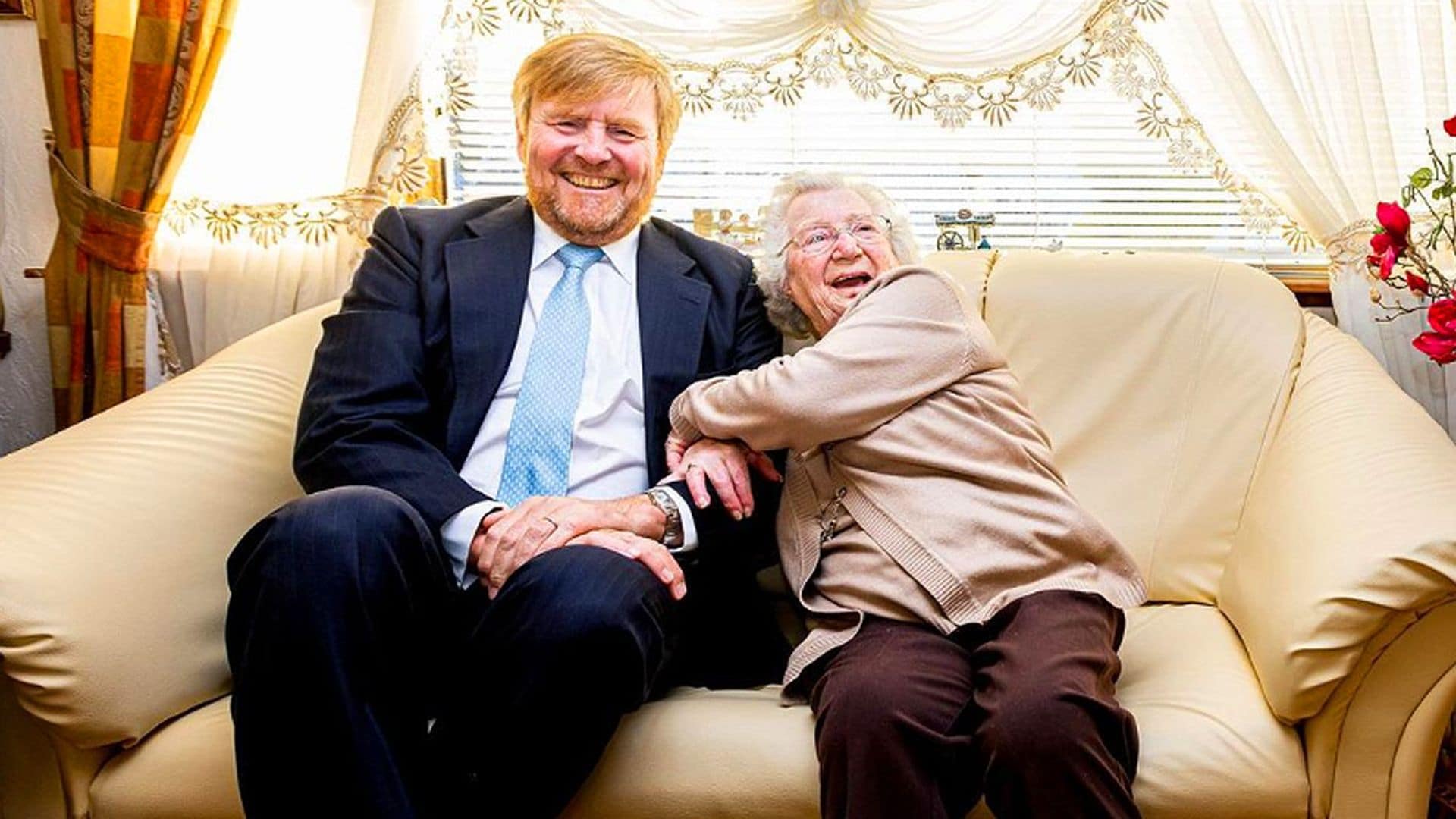 En el sofá con el Rey: la curiosa imagen que ha protagonizado Guillermo de Países Bajos