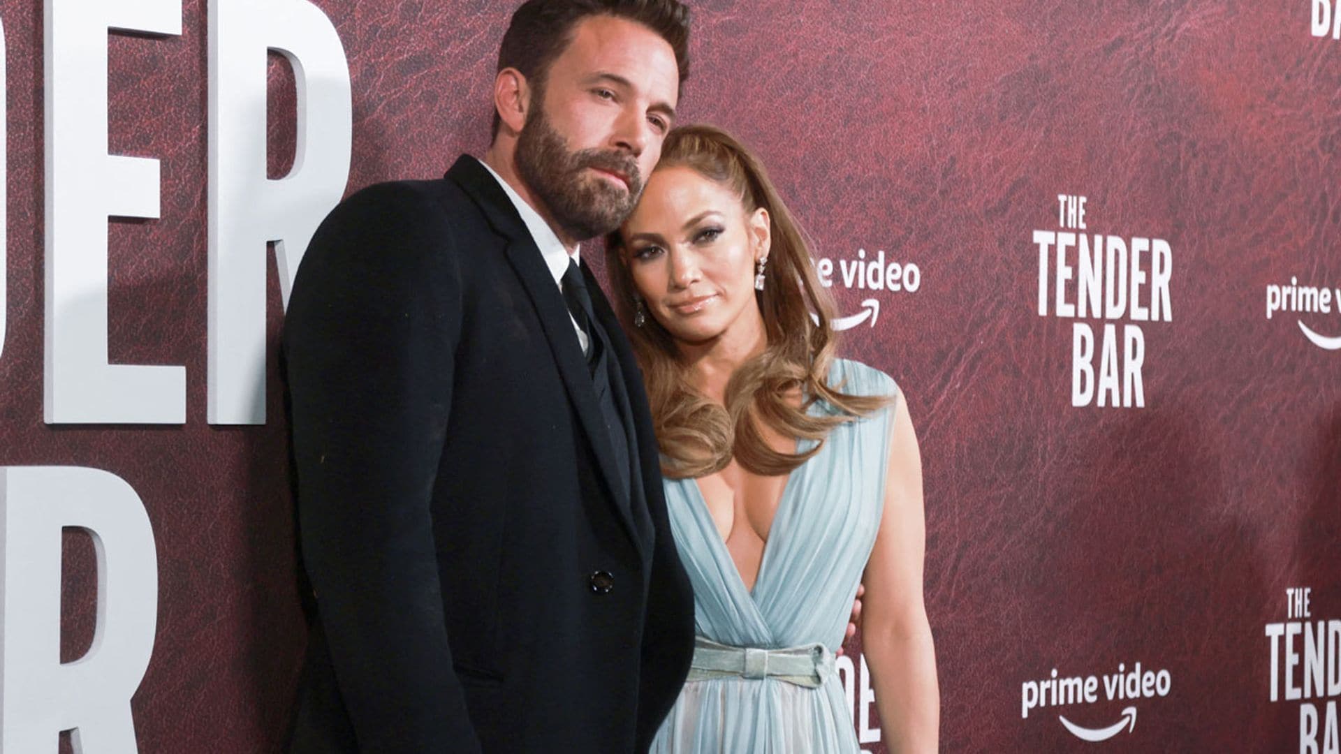 El ‘déjà vu’ de Jennifer Lopez sobre la alfombra roja: imponente y con Ben Affleck