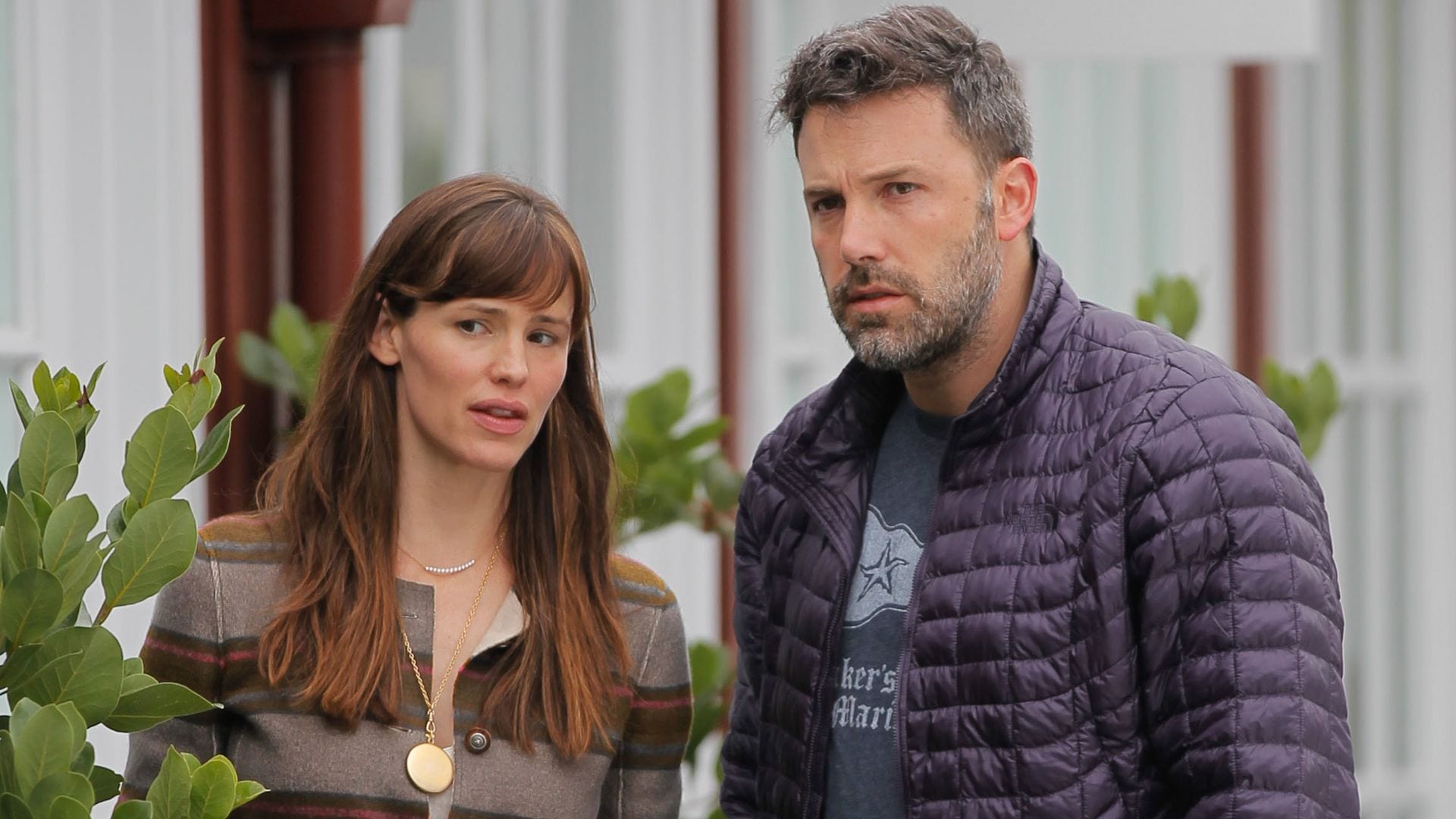 Ben Affleck y Jennifer Garner celebran la Pascua juntos mientras Jennifer Lopez arrasa en Arabia Saudí