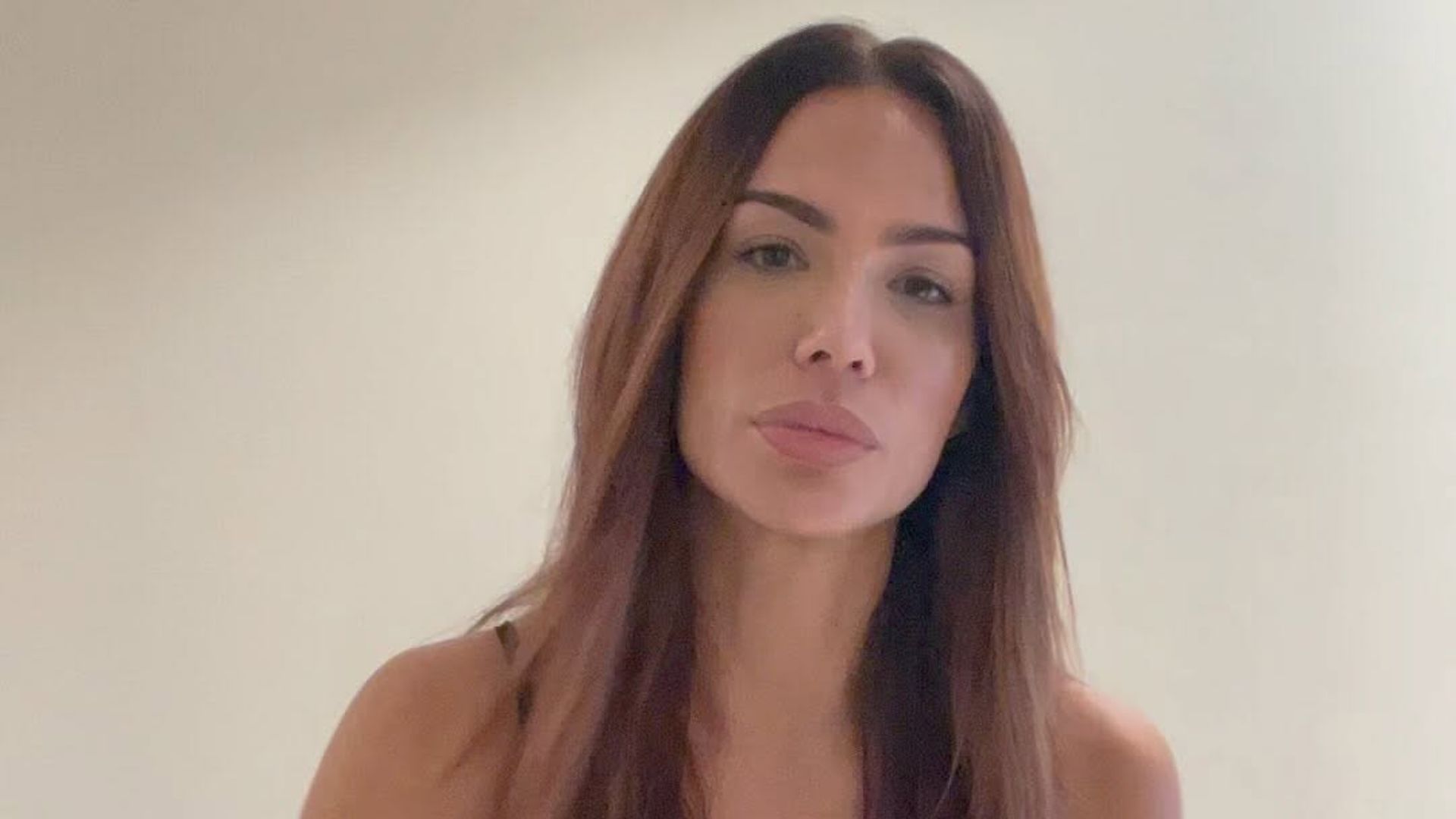 Tamara Gorro alarma al mostrar las secuelas físicas que le han dejado sus nervios tras el fin de semana con Cayetano Rivera y sus hijos
