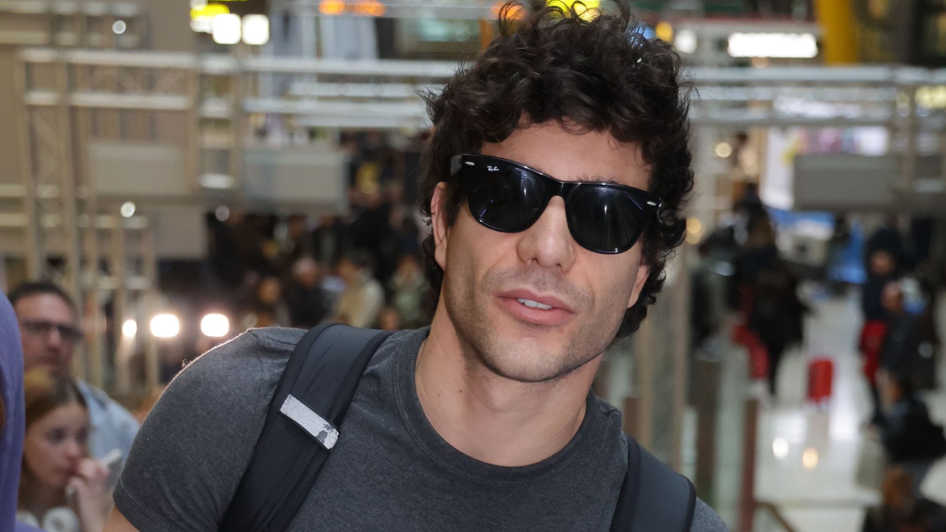 Javier Calvo rompe su silencio y aclara todas las incógnitas tras su ruptura: de su relación con Ambrossi al futuro de su casa