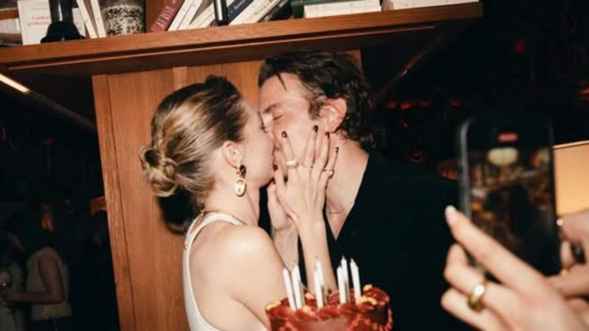 El beso más apasionado de Gigi Hadid y Bradley Cooper que confirma su romance: el anillo en su dedo y los rumores que crecen 