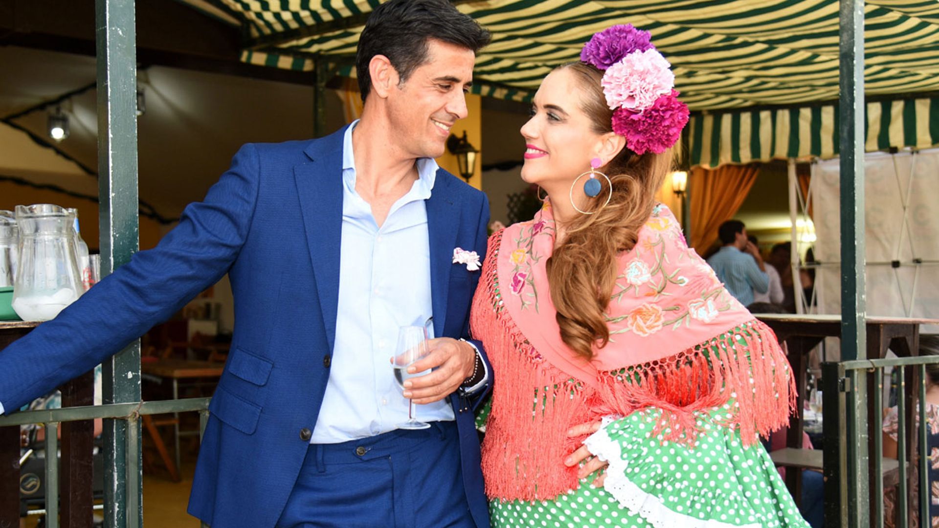 Víctor Janeiro y Beatriz Trapote celebran 16 años de amor en la Feria de Jerez tras la operación de la periodista