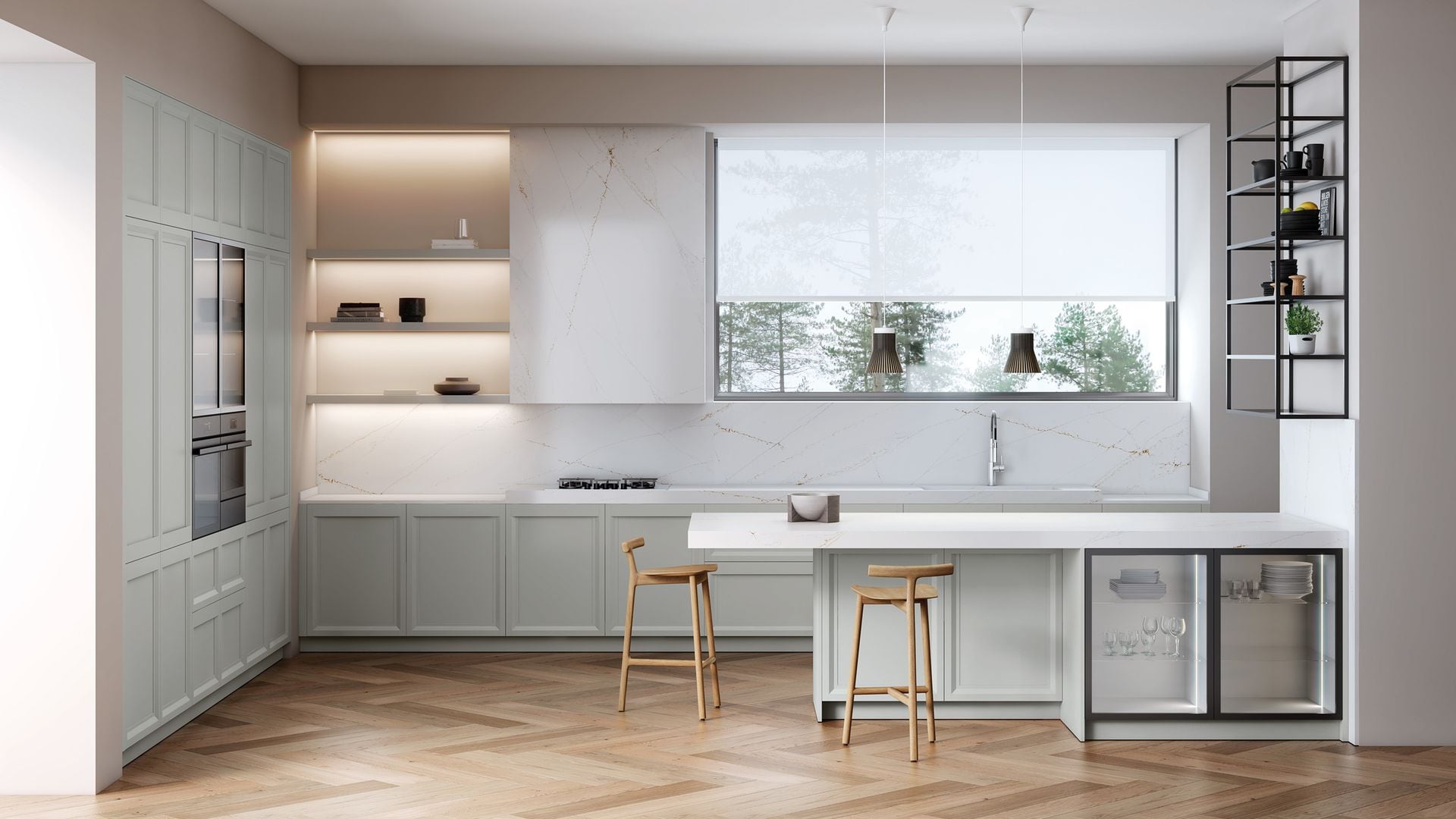 Cocina con muebles blancos, baldas con luz, península con vitrina, suelo de madera