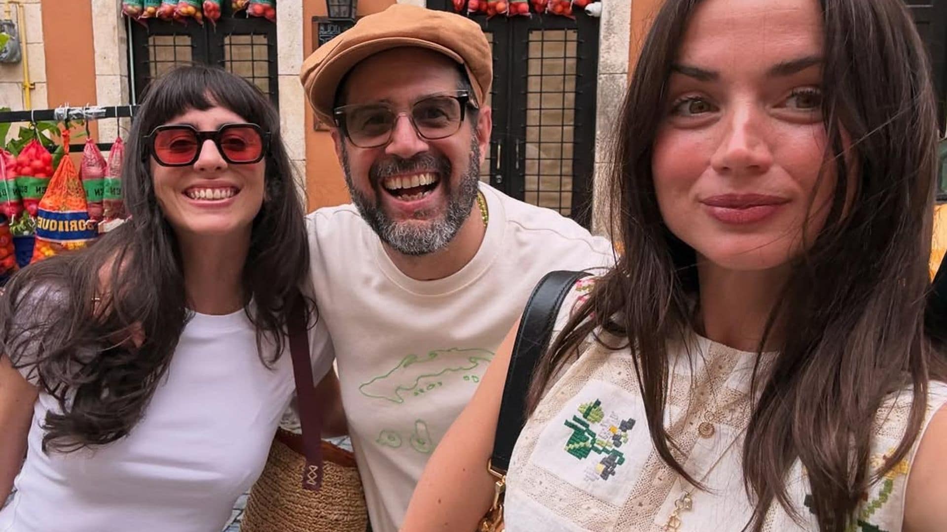 Ana de Armas abre su álbum de fotos tras su viaje a Puerto Rico, ¿con Tom Cruise?