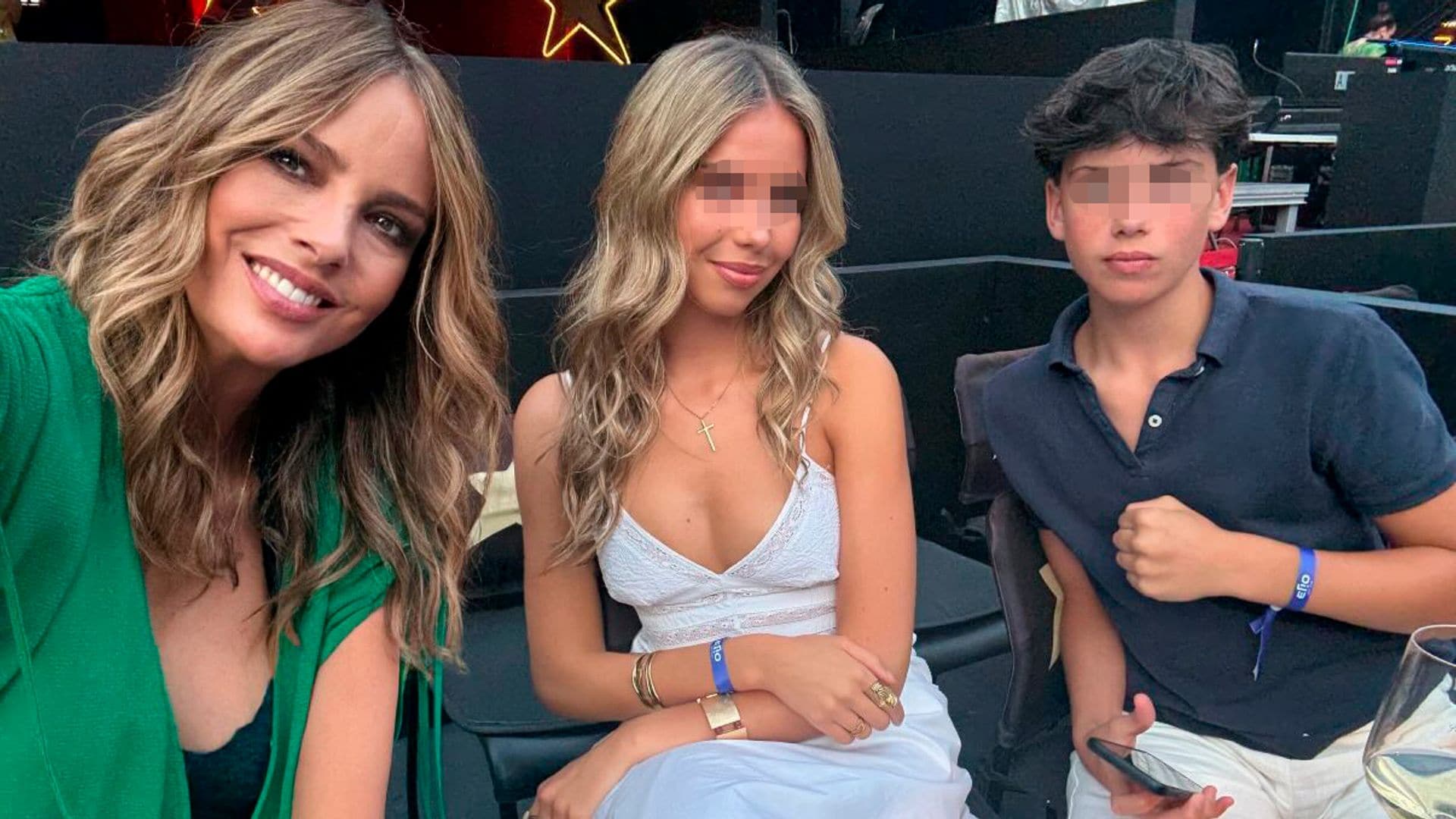 La modelo Estefanía Luyk, junto a sus hijos Aroa e Ilan, deslumbra en un 'galáctico' evento en Marbella