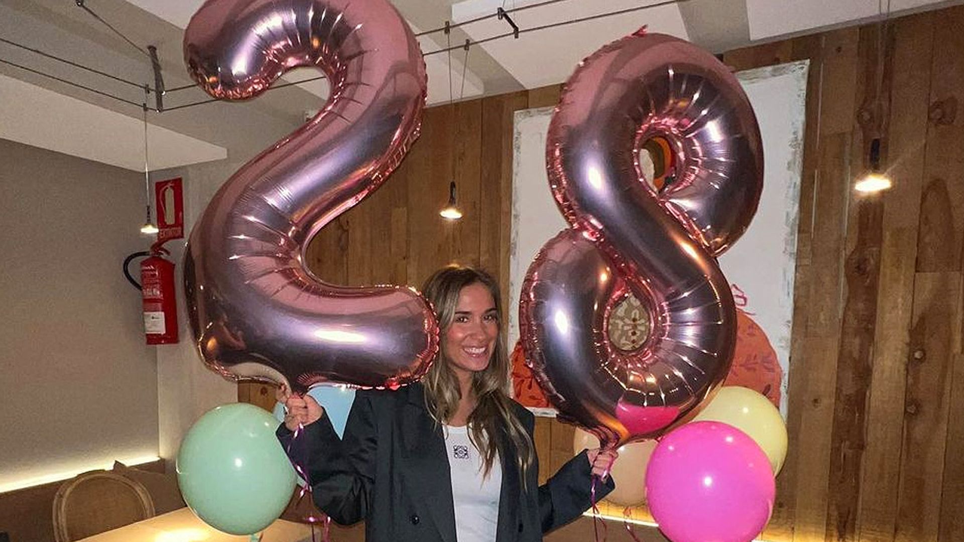 Una yincana, una fiesta sorpresa y el romántico regalo de su marido: los inolvidables 28 de María Pombo