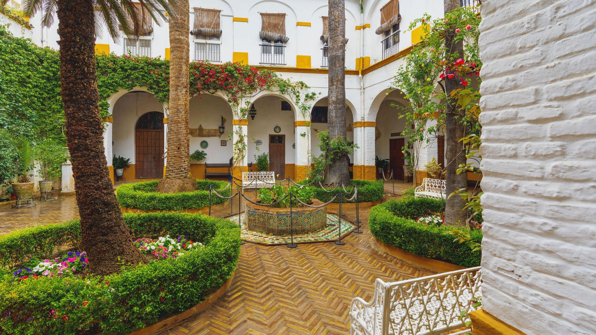 Patio del Aceite del Palacio de Las Dueñas de la Casa de Alba en Sevilla