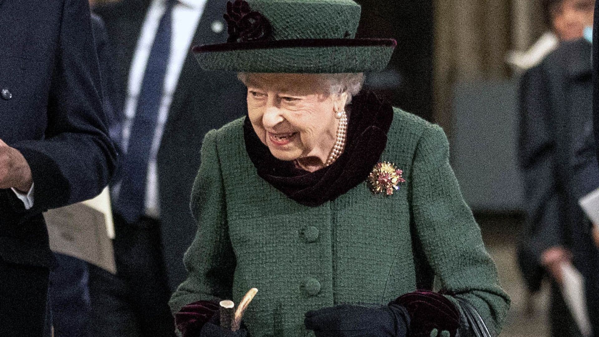 Isabel II, la reina de acero que lloró en la misa en recuerdo de su marido