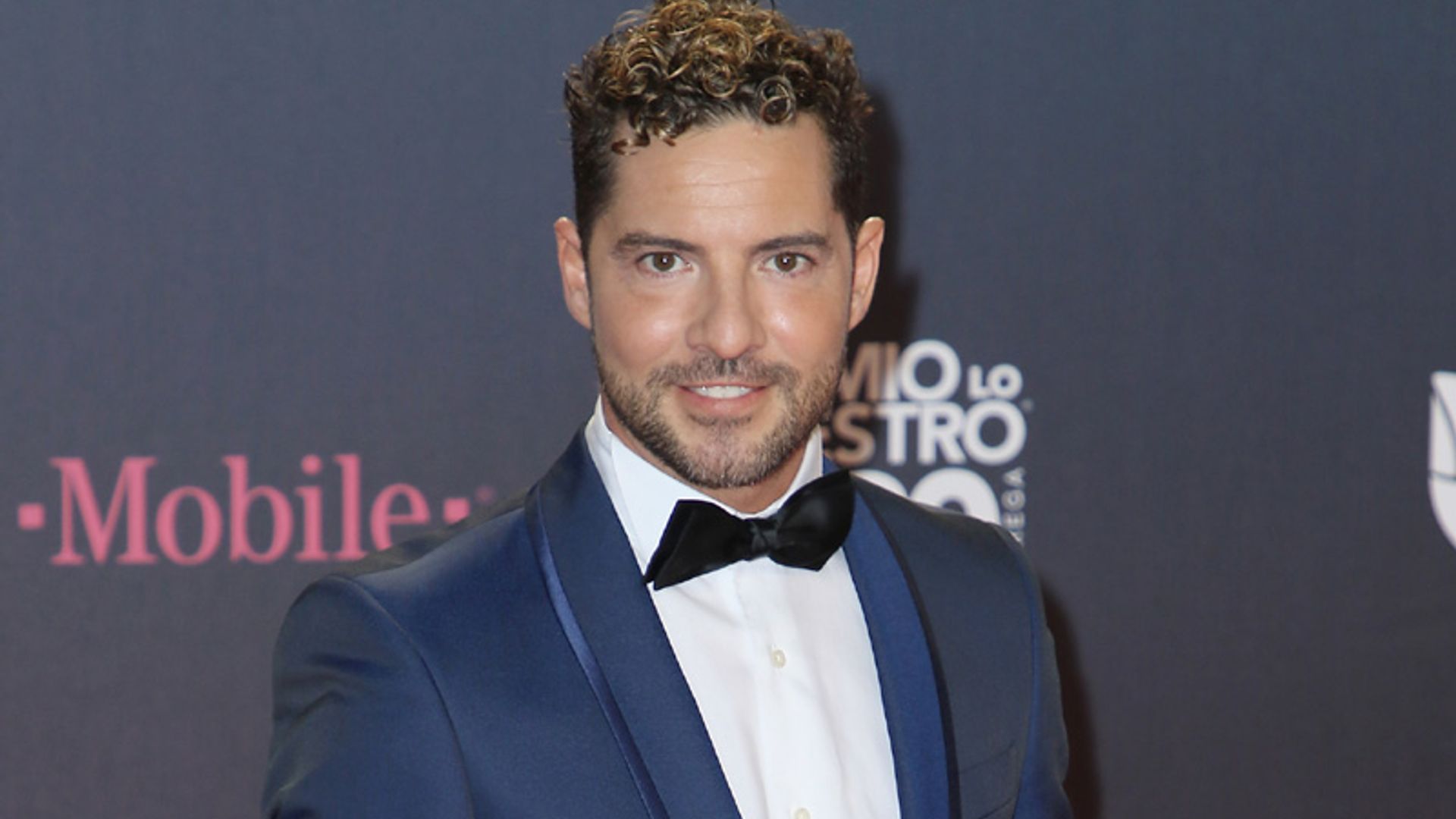 La admiración de David por Félix Ramiro, el diseñador que ha vestido a los Bisbal