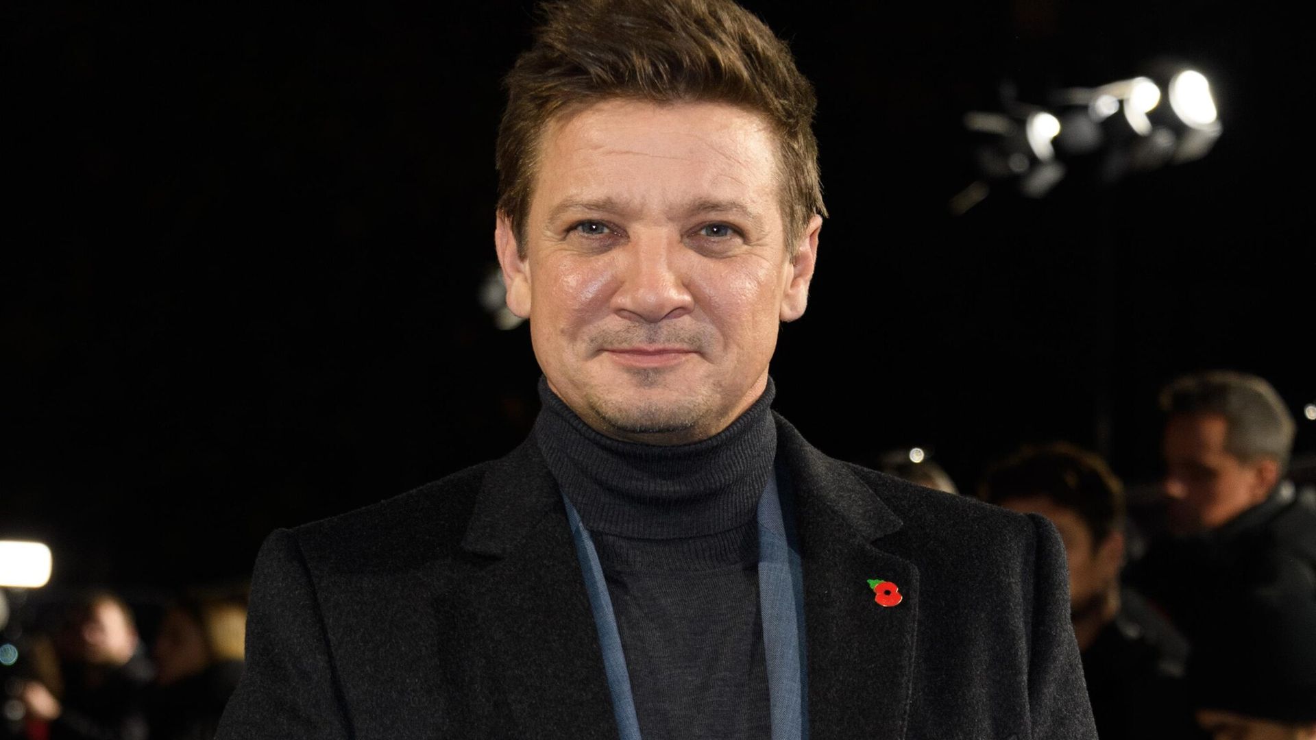 Jeremy Renner, estrella de Marvel, se encuentra en estado crítico tras sufrir un accidente