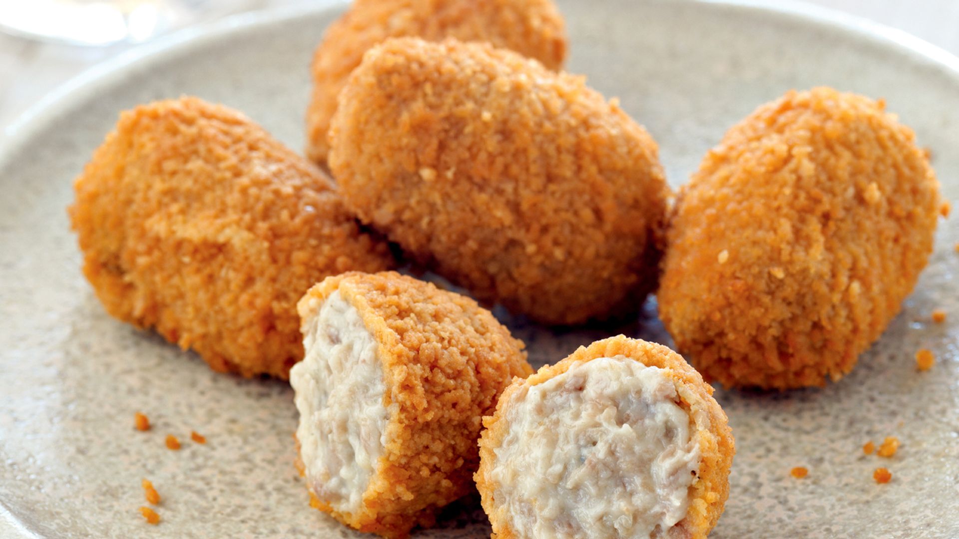 Así se cocinan las ‘croquetas de la abuela’, según los expertos de MasterChef