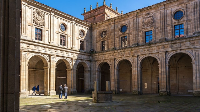 Monforte de Lemos: Colegio de Nuestra Señora de la Antigua, conocido como El Escorial Gallego