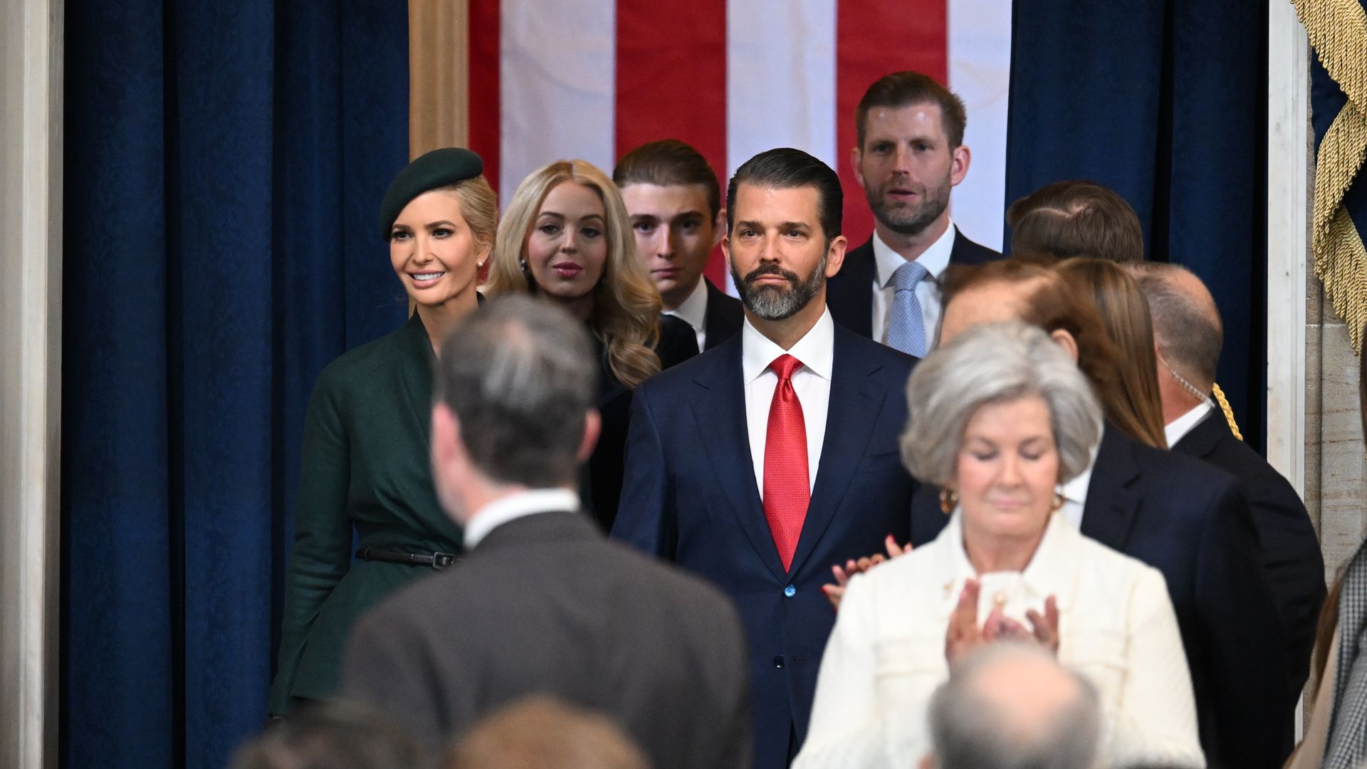 Donald Trump, arropado por su familia en un día histórico: así ha sido la toma de posesión