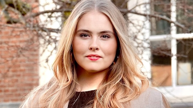 Amalia de Holanda en un posado de invierno