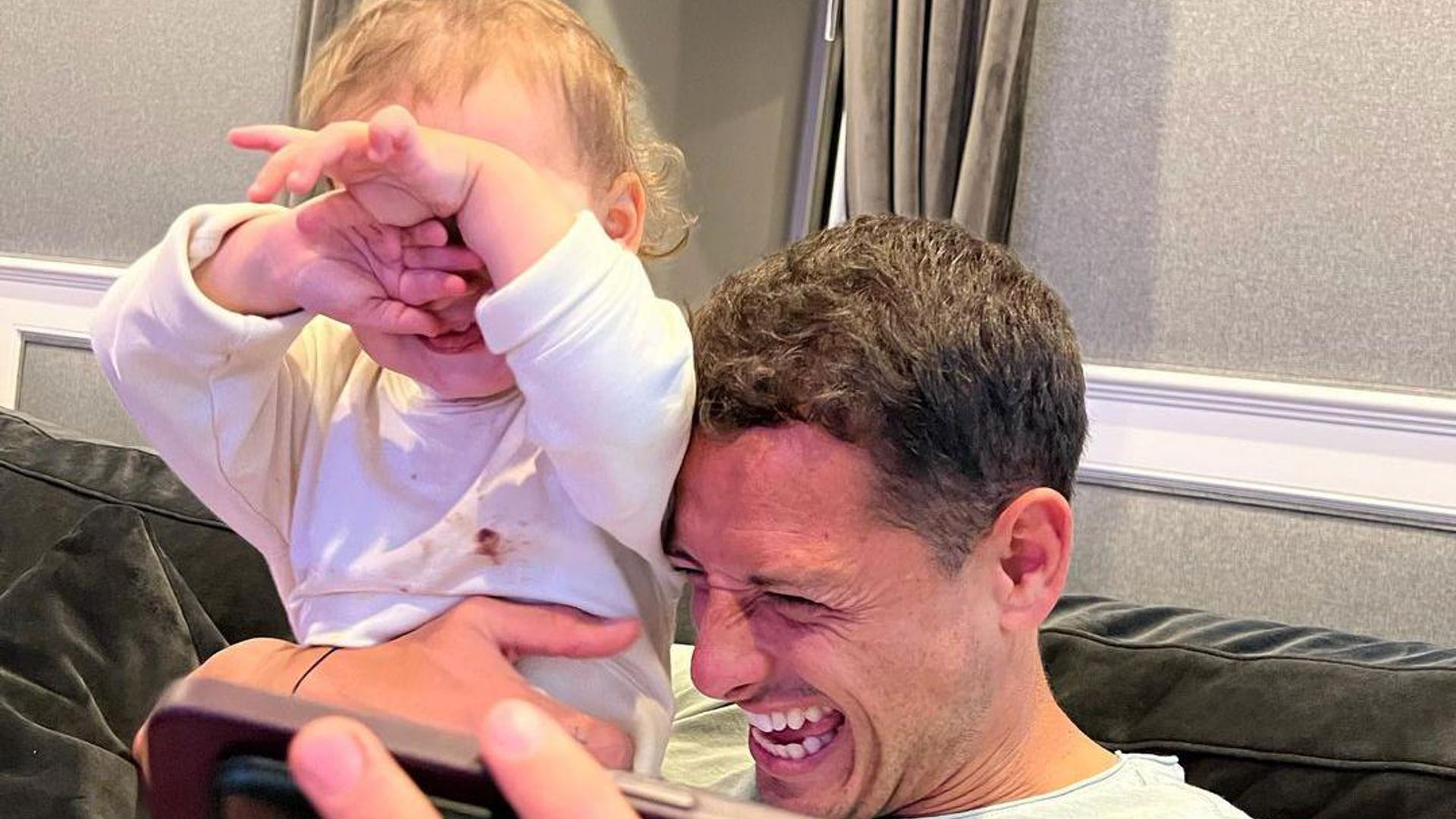 Javier ‘Chicharito’ Hernández y el emotivo mensaje a sus hijos: ‘Son lo mejor que me ha pasado en la vida’
