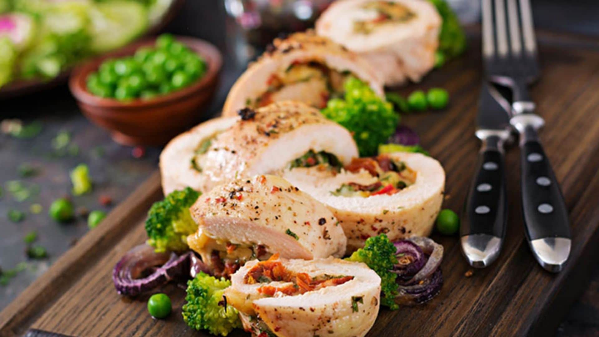 Pollo relleno de bacón y champiñón