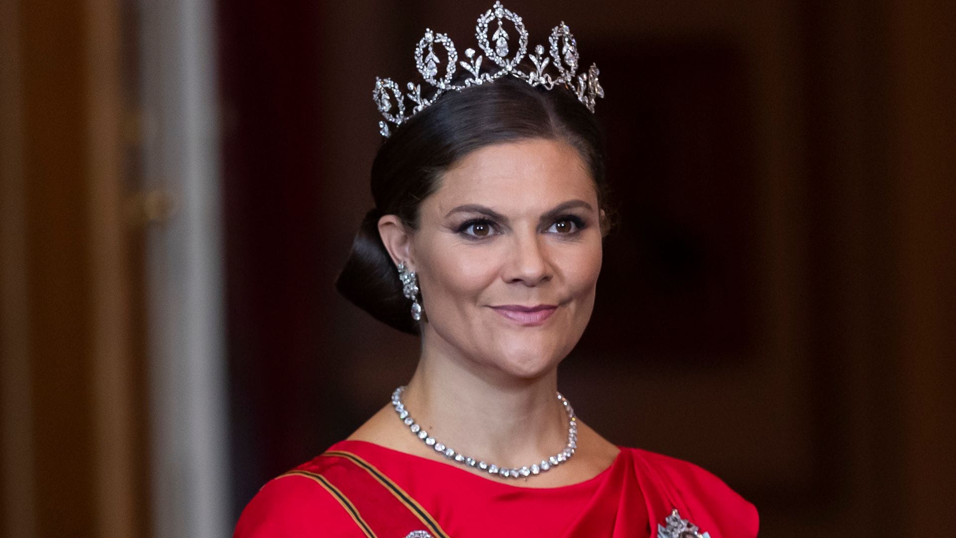 Los 15 mejores looks de gala de Victoria de Suecia que ha cumplido 47 años