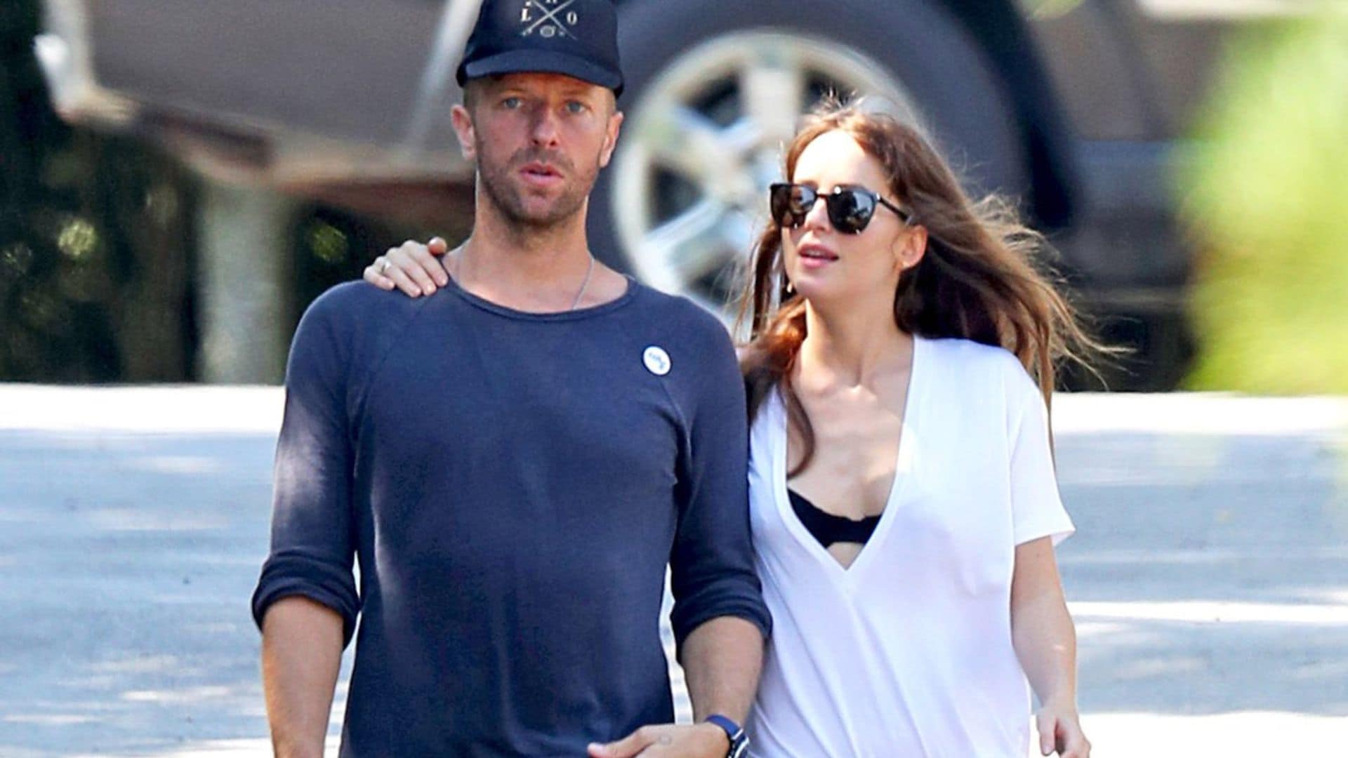 Chris Martin y Dakota Johnson se mudan a una mansión de diez millones de euros en Malibú, entre rumores de compromiso