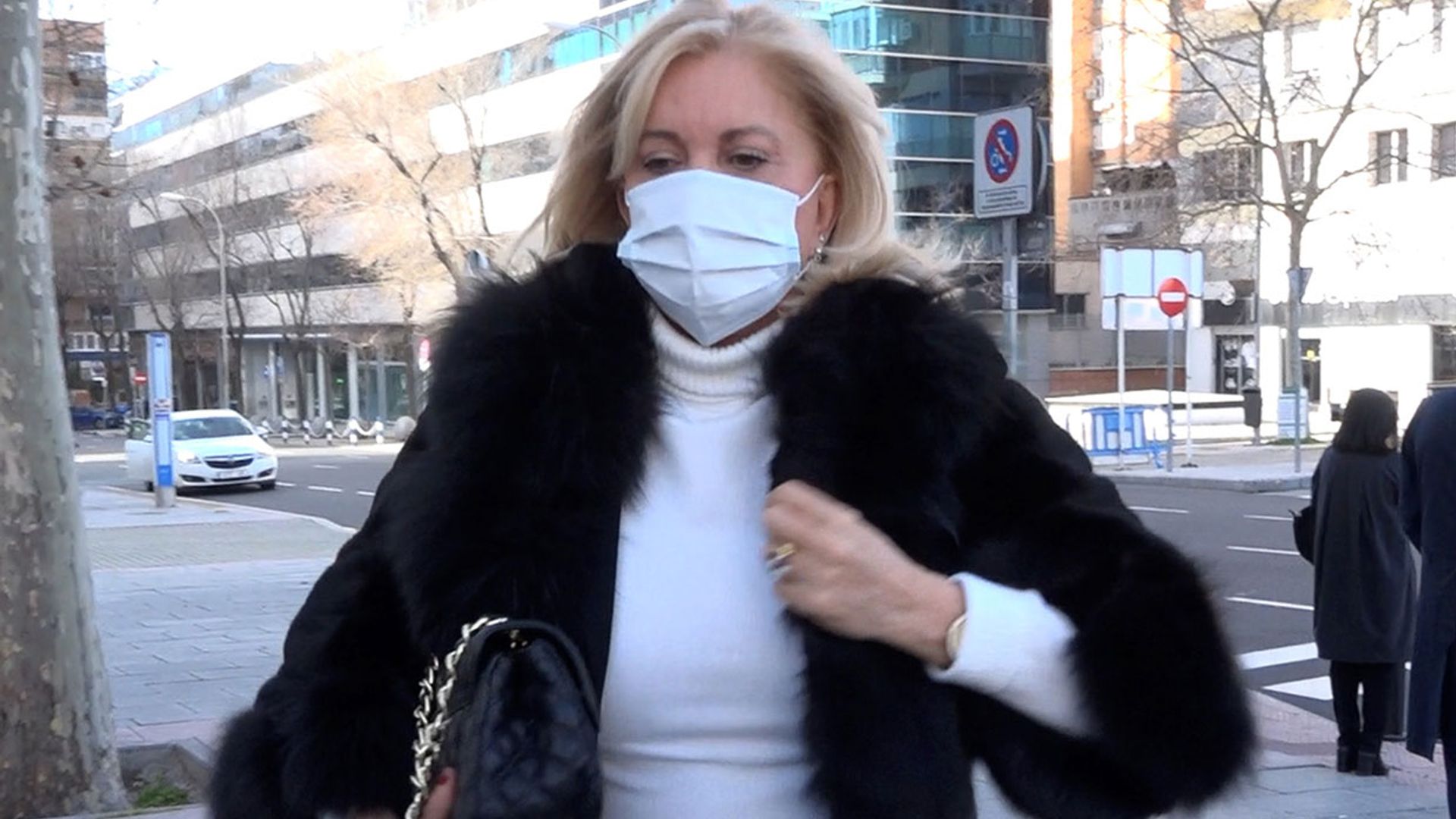 Bárbara Rey vuelve a ser ingresada en el hospital tras superar el coronavirus