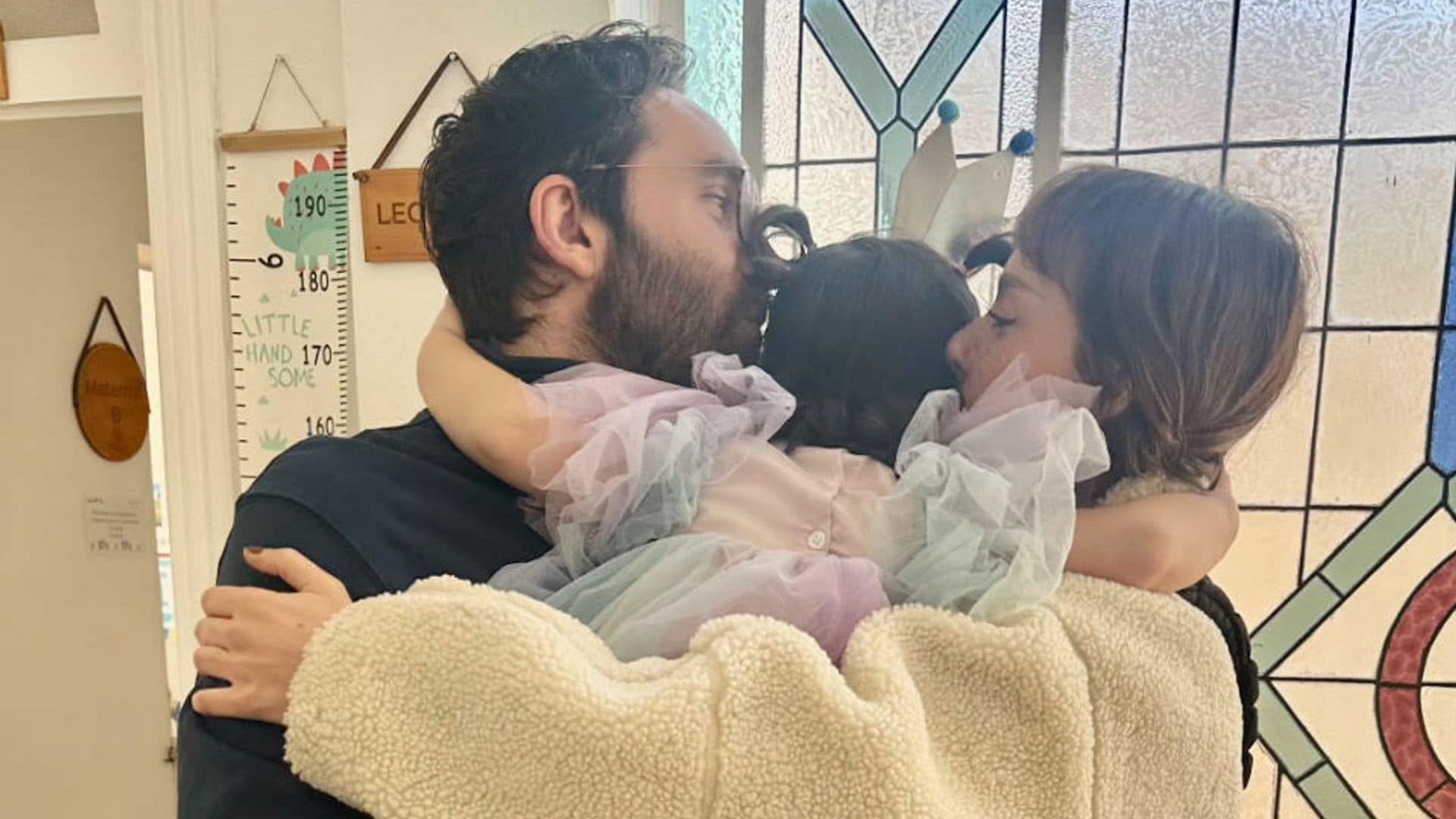 Natalia Téllez y su pareja celebraron  el cumpleaños 3 de Emilia.