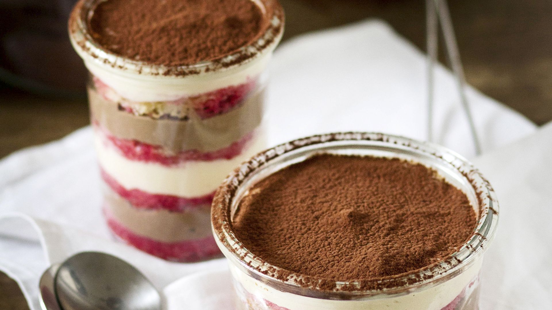 No es tiramisú, pero podría ser su ‘primo’: así es el postre favorito del chef Michelin Massimo Bottura y que adoran los italianos