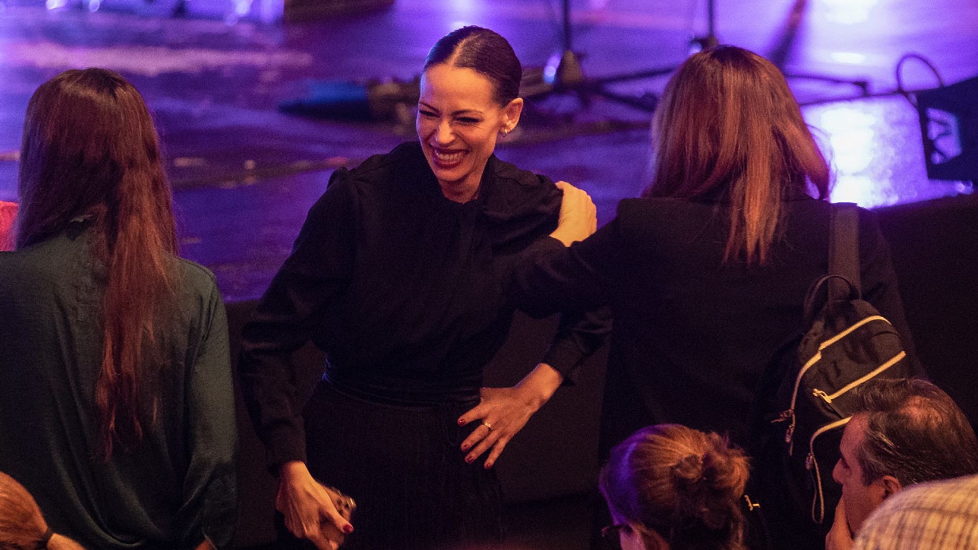 Eva González irradia felicidad en el concierto de su gran amiga Vanesa Martín