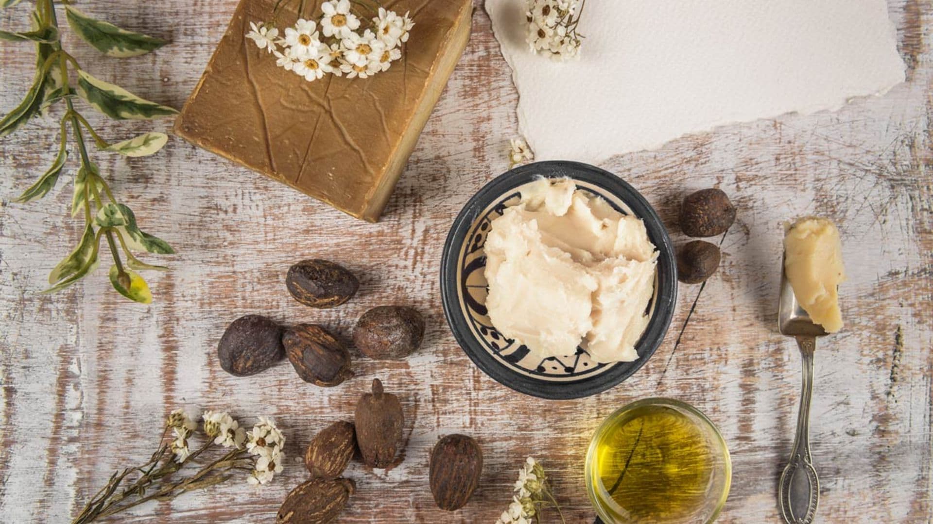 Cómo utilizar la manteca de karité sin refinar para la piel y el cabello
